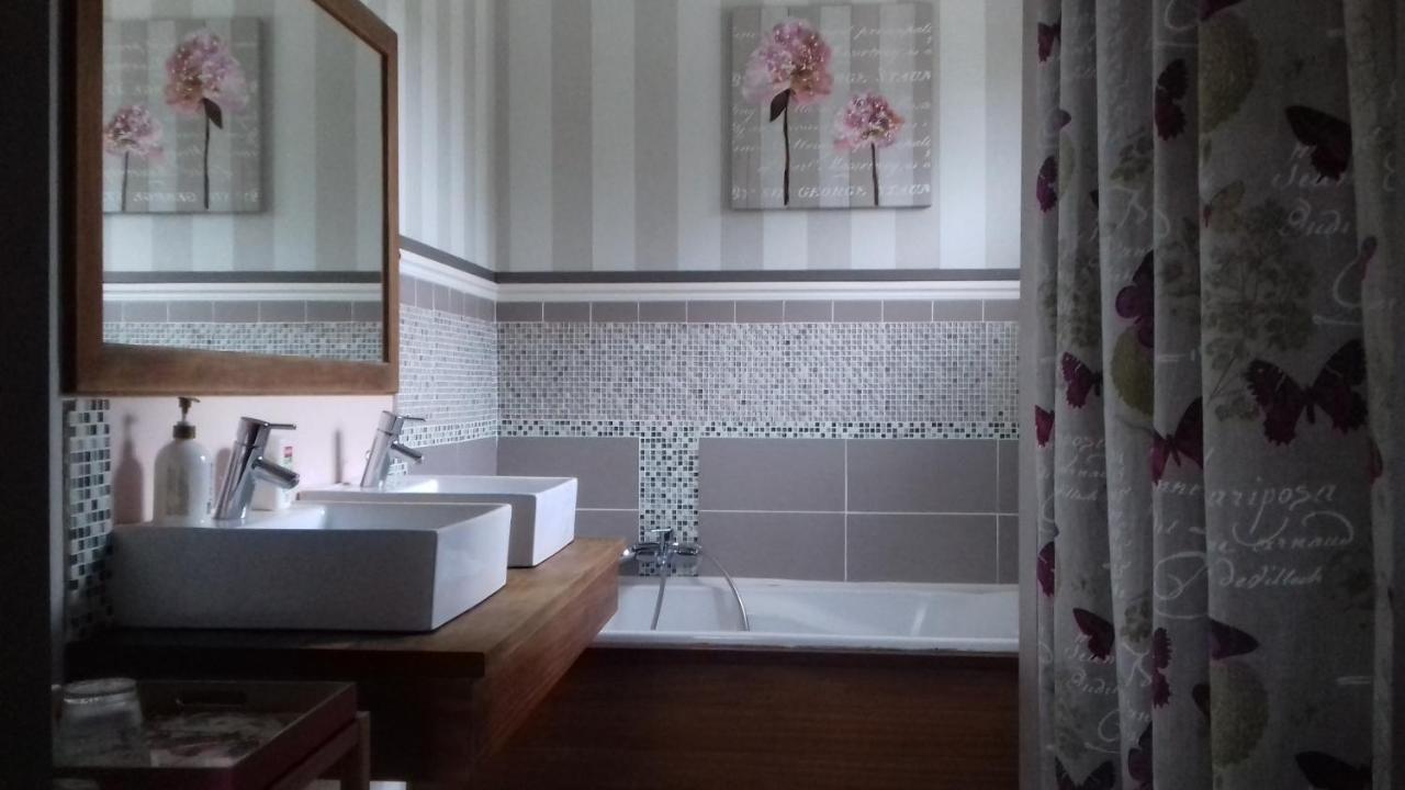 Chambre Dans Maison Privee Awoingt Ngoại thất bức ảnh